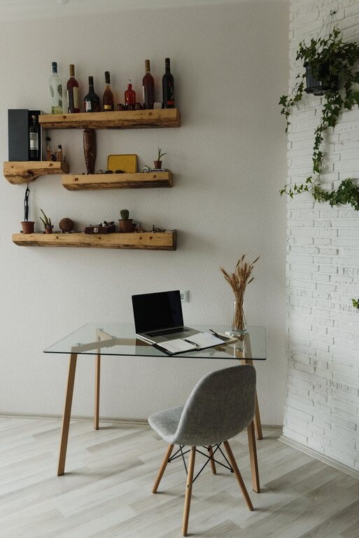 Simple Tips for Creating a Cozy and Inviting Home Office Space